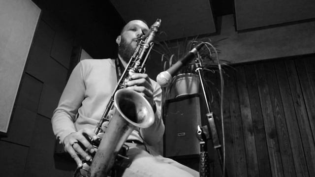 Total Jam - Бьёт Бит (IOWA Cover) смотреть онлайн