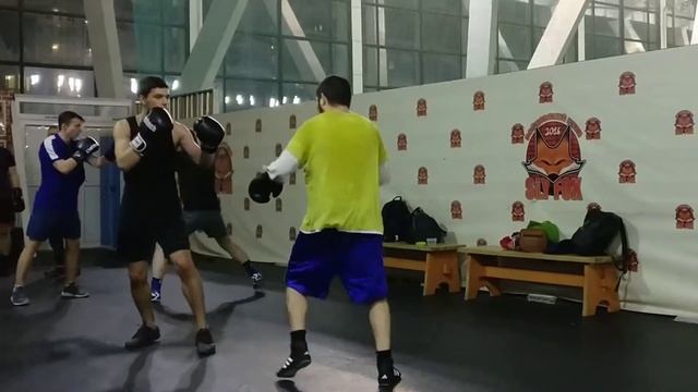 Пандемия нипочём. Секция бокса в Питере. смотреть онлайн