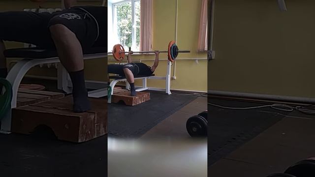 Народный жим, 82,5 килограмма, смог на тренировке отжать на 2 взрослый разряд. смотреть онлайн