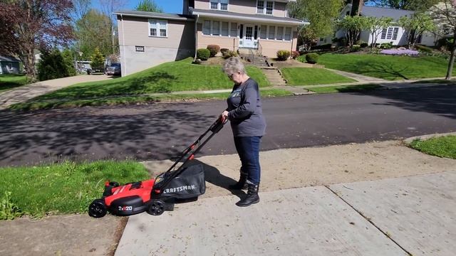 AND SO IT BEGINS !! LAWN MOWING MADNESS in THE BURBS !! RV Home Base смотреть онлайн