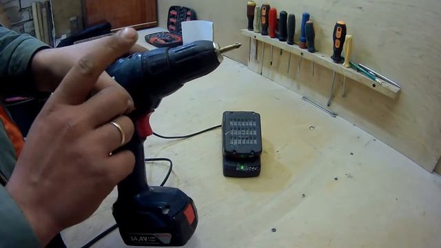 Мой взгляд на инструмент. Обзор шуруповерта BOSCH GSR 1440-Li смотреть онлайн