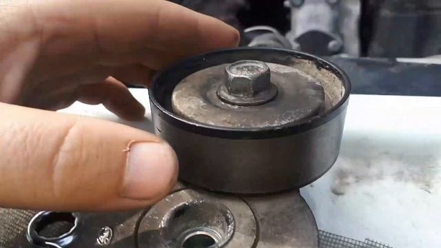 Как снять натяжной ролик на Газон Некст