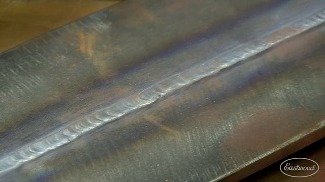 TIG Welding Up Close - Stacking Dimes With Eastwood's TIG 200 AC/DC Welder смотреть онлайн