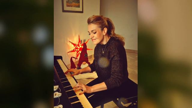 Jingle Bell Rock смотреть онлайн