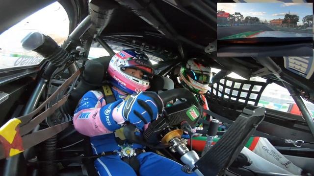 Fernando Alonso drives the Castrol Racing Supercar смотреть онлайн