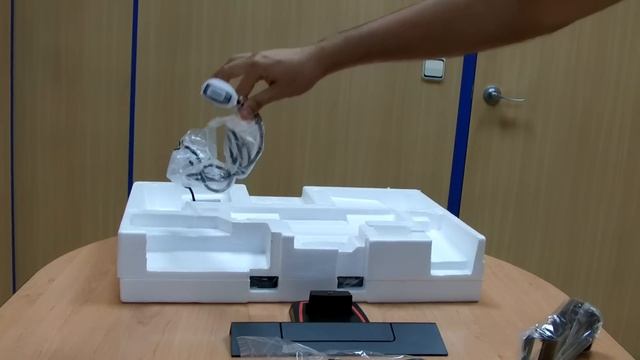 Unboxing -- Monitor Benq RL2455HM LED 1920x1080 DVI HDMI FLICKER-FREE PCBox Gaming смотреть онлайн