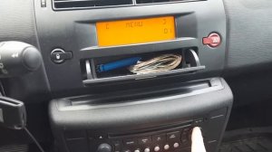 Как настроить время и дату ситроен С4 2006 год.