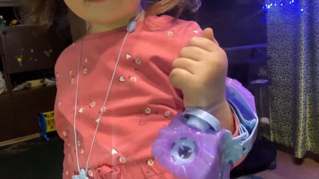 Frozen - Волшебная перчатка Эльзы из Холодное Сердце 2| Обзор от Милены Life смотреть онлайн