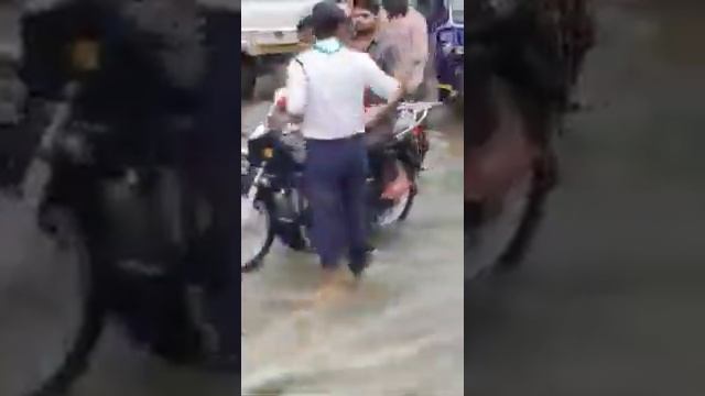 #Traffic police ??. dedicated duty in water?? by policeman ?♂️?? смотреть онлайн