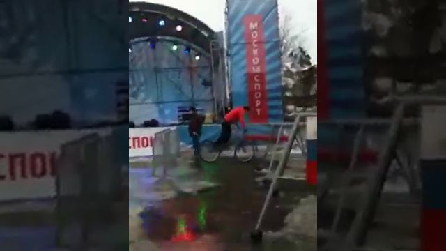 Триал Байк смотреть онлайн