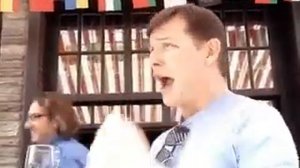 Ляшко співає "День победы" в Німеччині