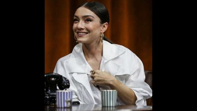 ¡Noticias de Çağlar Srtağrul y Merve Dizdar! Noticias impactantes смотреть онлайн