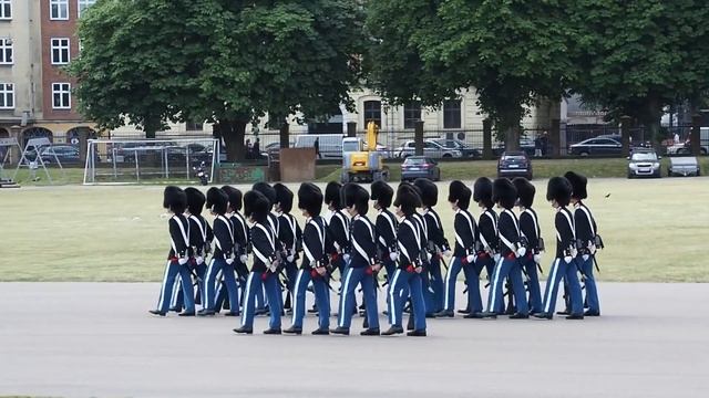 АртТерра - Бег по граблям смотреть онлайн