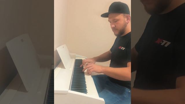 Ennio Morricone: Chi Mai (Piano) смотреть онлайн