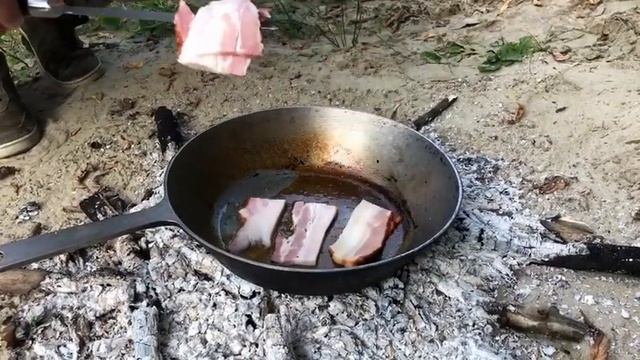 гренки с беконом и чесноком смотреть онлайн