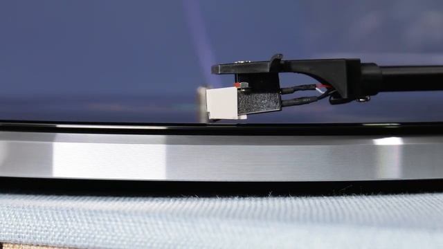 Обзор винилового проигрывателя Lenco LS-440BUBG со встроенной акустикой и Bluetooth смотреть онлайн