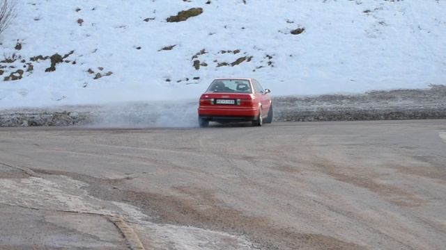Audi S2 Sedan 659whp смотреть онлайн