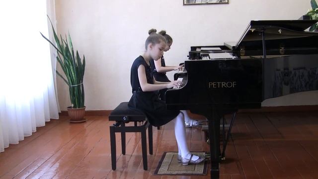 Вакулина Мария, Крикушенко Вероника. Штраус, полька "Трик-трак" смотреть онлайн