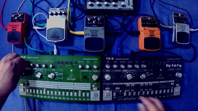 Live Session 3: Behringer TD-3 and Behringer RD-6 смотреть онлайн