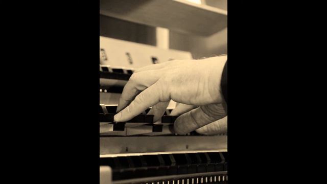 Orgelimprovisation im Mariendom zu Hamburg: Hubertus Ebbesmeyer - www.kirchenmusiker-hamburg.de смотреть онлайн