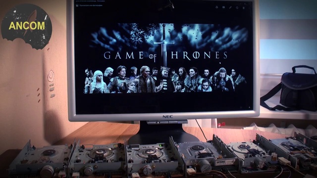 "Игра престолов" на флоппи дисках смотреть онлайн