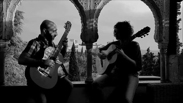Libertango - Astor Piazzolla - La Naranja Guitar Duo смотреть онлайн