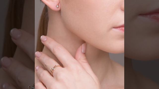 1021047 - Серьги-пусеты классические, круглые из золота с бриллиантами смотреть онлайн