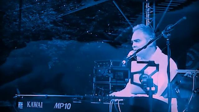 Sweet Dreams (Are Made Of This) - Eurythmics (covered by Ralph Maten) смотреть онлайн