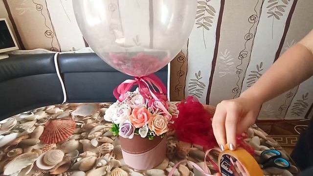 Букет с шариком.Популярный букет- подарок. Флористика. Мыловарение.Все тонкости и ошибки в работе смотреть онлайн