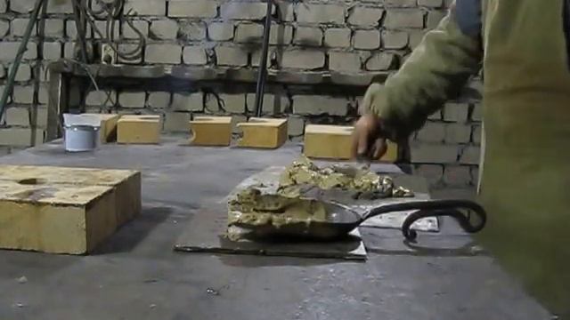 Как сделать печь для литья металла ч.2 кладка кирпича смотреть онлайн