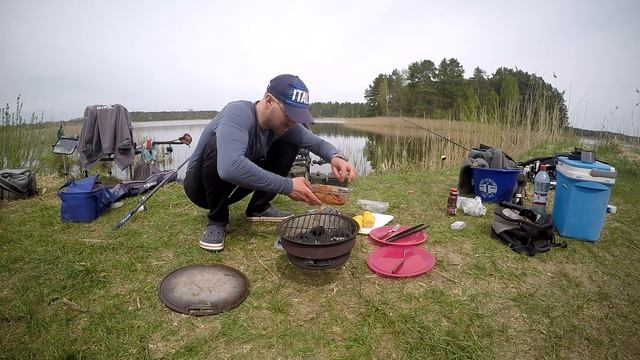 Рыбалка на пруду в мае. Поиск карася. Готовим на природе. Пролет на рыбалке. смотреть онлайн