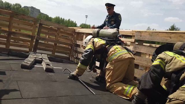 В Кировской области выявили лучших газoдымозащитников смотреть онлайн