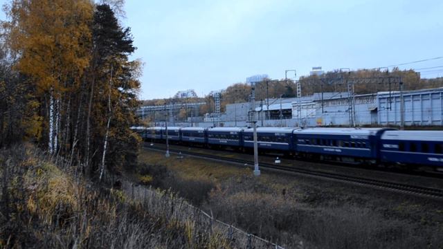 ЭП2К-270 с поездом №003/004 "Экспресс" СПБ-Москва смотреть онлайн