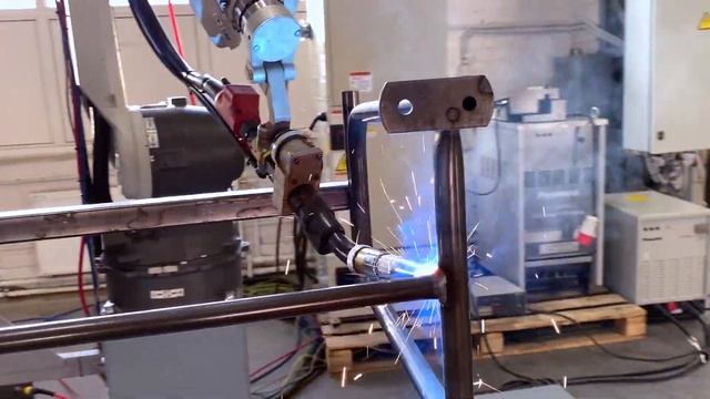 Роботизированная сварка скамейки смотреть онлайн