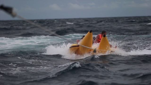 Отдых на Пхукете. Покатушки на банане, sedoff-trips.com смотреть онлайн