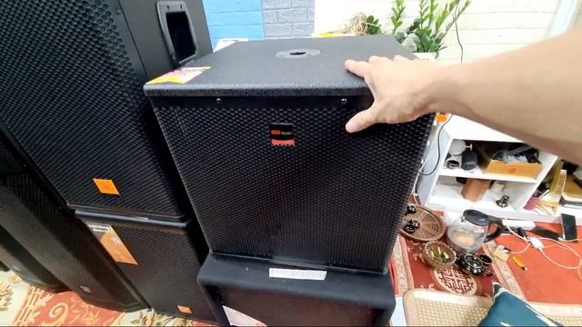 Loa Toa 380SE. JBL 715 смотреть онлайн