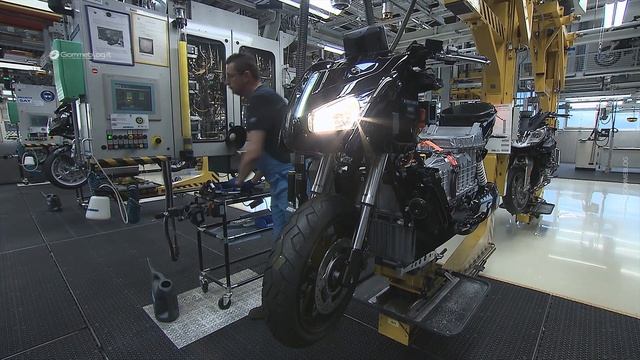 BMW C Evolution - Electric Scooter PRODUCTION - Assembly Line FACTORY смотреть онлайн