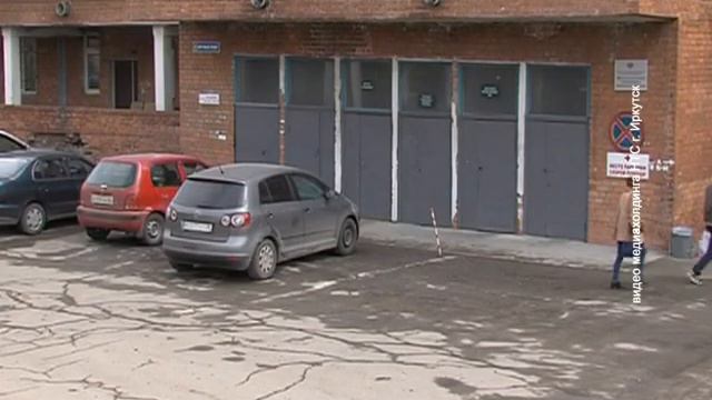 Игорь Кобзев обсудил с главным врачом Иркутской областной инфекционной больницы состояние пациентов смотреть онлайн