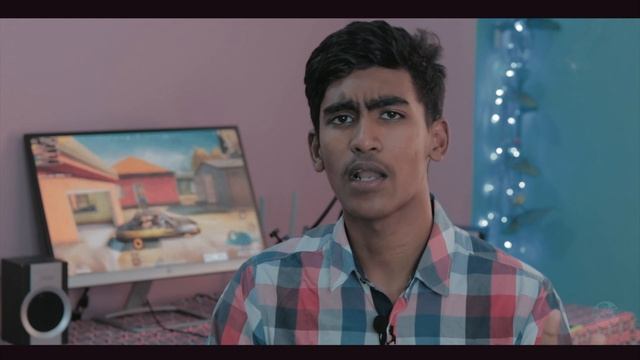 My EPIC 2019 Gaming / Editing Desk Setup Tour! смотреть онлайн