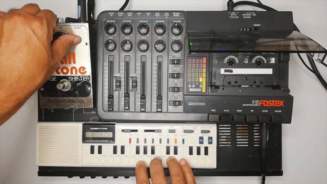 Lo-Fi Beat from cassette tape with Casio VL-1, EHX Small Stone and Roland DEP-5 смотреть онлайн