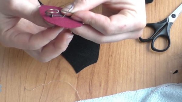 Крупная брошь с мехом и камнями. Мастер класс брошь своими руками.Лайфхаки