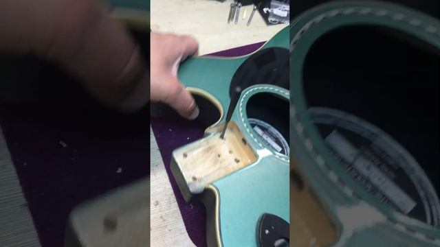 Fender Telecoustic | Ремонт гитар | смотреть онлайн