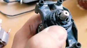 Препарируем двигатель пылесоса Dexter 1400