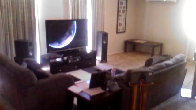 Loud Music смотреть онлайн