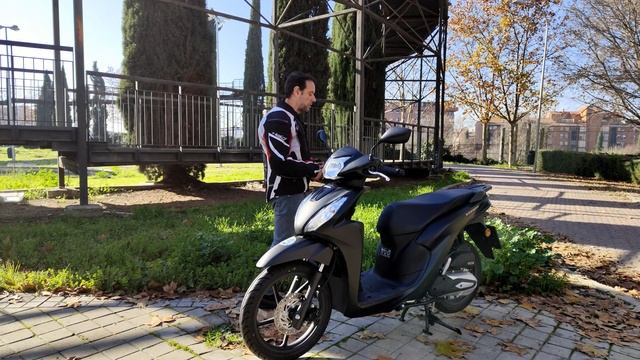 Honda Vision 110 2021-2023. El scooter más ligero | Prueba, opinión y review en español смотреть онлайн
