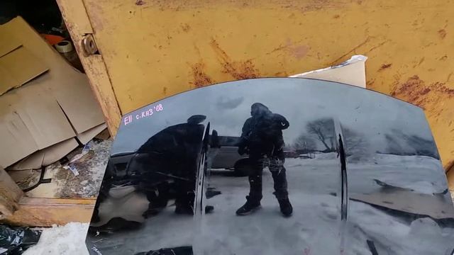 капот Nissan Note E11