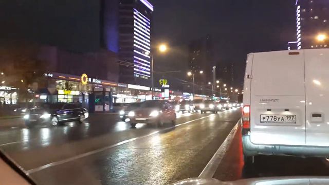 Москва Новый Арбат вечер пробки