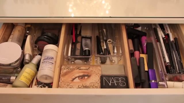 Makeup Collection, Storage & Organization + Nails, Hair and Skin Products! {Updated 2014} смотреть онлайн