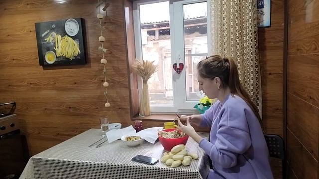 Приготовили ужин накрыли на стол смотреть онлайн