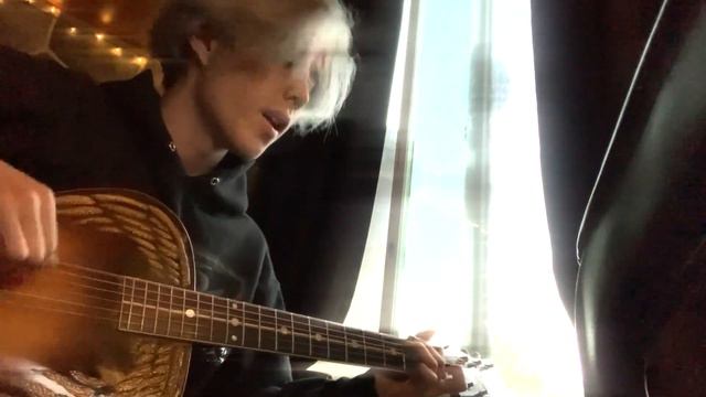 mud - alex g cover смотреть онлайн
